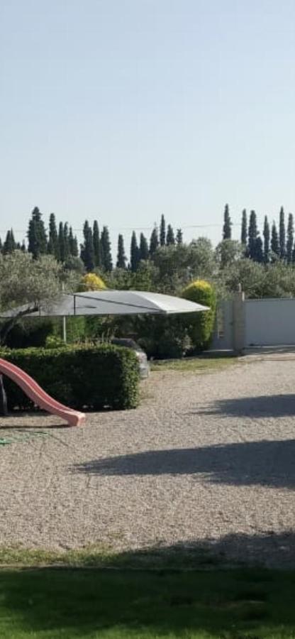 Luxurious 6 bedroom villa In A Great Location Chalkís Extérieur photo